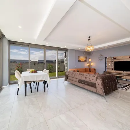 Vila Luxury Villa With Private Pool Close To Lara Beach Antalya
