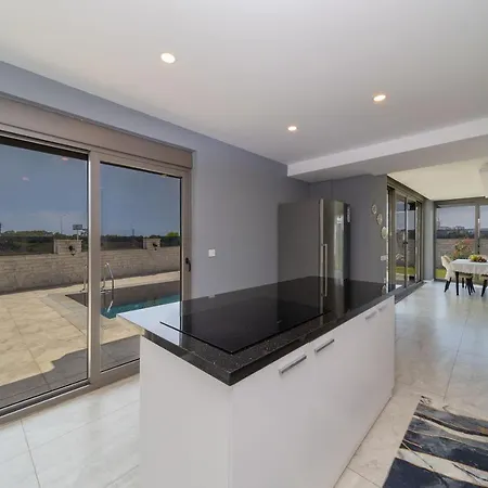 Luxury Villa With Private Pool Close To Lara Beach * Antalya